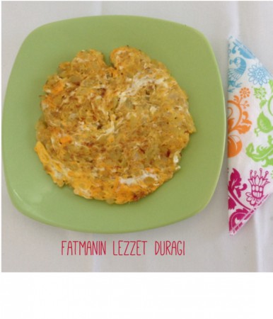 Patatesli soğanlı omlet