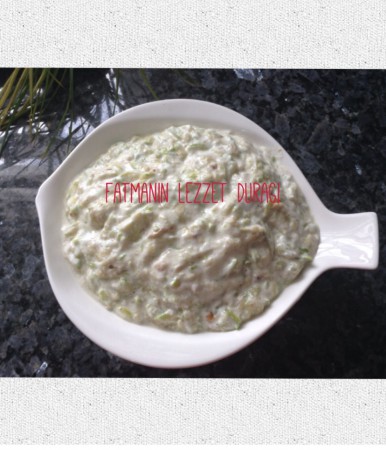 Cevizli kabak salatası